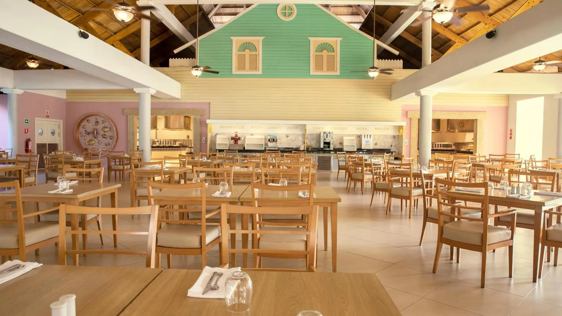 Iberostar Waves Punta Cana 5*,  Repubblica Dominicana