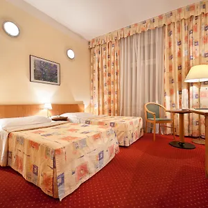 Aron Hotel
